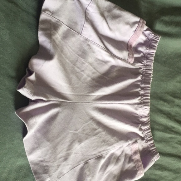 Short short - Picture 2 of 4